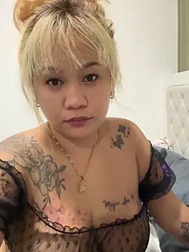 queenmia  ph online show from May 2026 06:46:01 PM