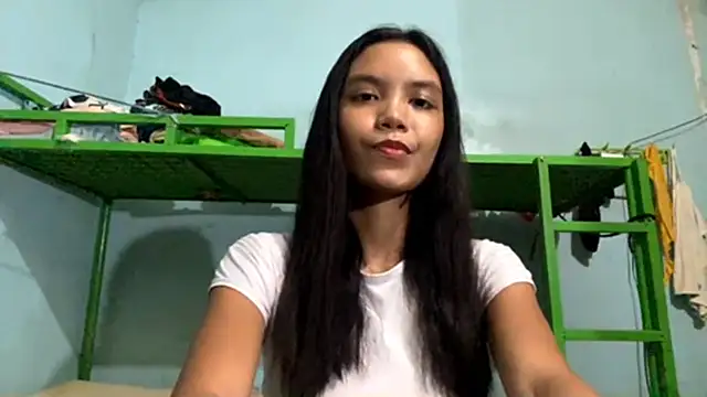 ValeryCatledge online show from May 2026 02:22:01 PM