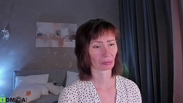 Snapshot of gracekellyyy chatting on May 2026 04:08:02 AM gracekellyyy online show from May 2026 04:08:02 AM