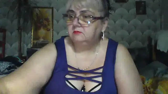 Snapshot of MarinaFarina53 chatting on July 2026 06:20:02 AM MarinaFarina53 online show from July 2026 06:20:02 AM