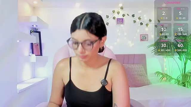 Snapshot of isabel_space chatting on June 2026 02:52:01 PM isabel space online show from June 2026 02:52:01 PM