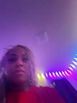 Missprettythang online show from May 2026 01:10:02 AM