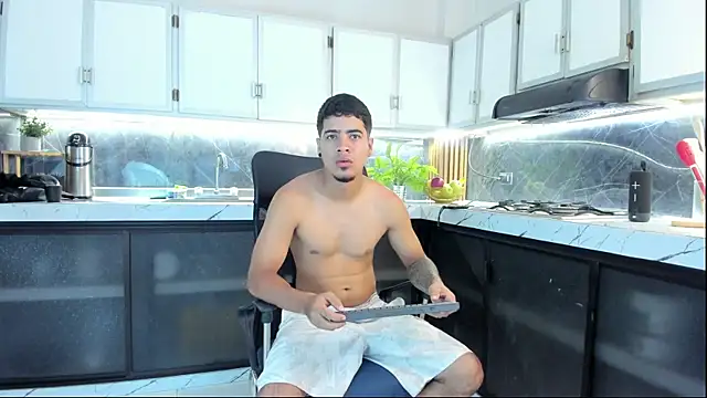 Snapshot of criss_hardcock_ chatting on June 2026 02:30:01 PM criss hardcock online show from June 2026 02:30:01 PM