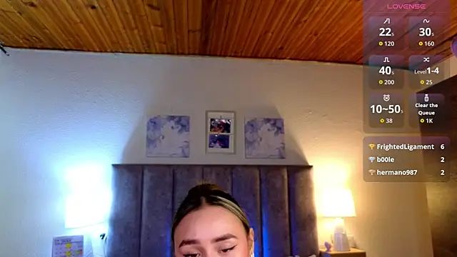 Victoria Hils online show from July 2026 02:05:17 AM