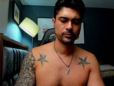 Snapshot of ZEI-001 chatting on May 2026 03:23:02 AM ZEI-001 online show from May 2026 03:23:02 AM