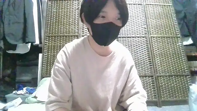 Snapshot of kazupan22 chatting on July 2026 12:10:01 PM kazupan22 online show from July 2026 12:10:01 PM