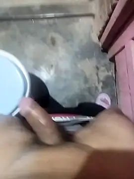 EmirComander online show from May 2026 11:01:04 PM