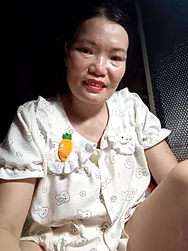 Snapshot of -Trici- chatting on June 2026 05:09:02 AM -Trici- online show from June 2026 05:09:02 AM