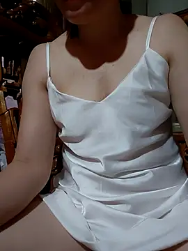Snapshot of -Trici- chatting on July 2026 12:29:02 AM -Trici- online show from July 2026 12:29:02 AM