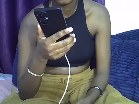 Snapshot of Ginnah_ chatting on June 2026 12:24:01 AM Ginnah online show from June 2026 12:24:01 AM