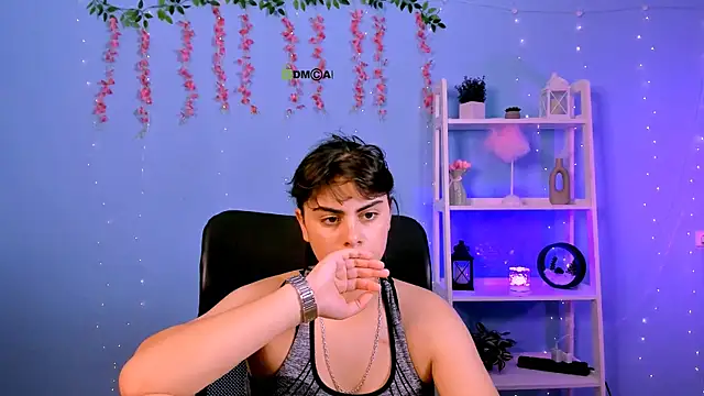 Snapshot of shadow_kiss_ chatting on July 2026 01:19:01 AM shadow kiss online show from July 2026 01:19:01 AM