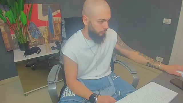 OscarWillss online show from June 2026 04:35:02 AM