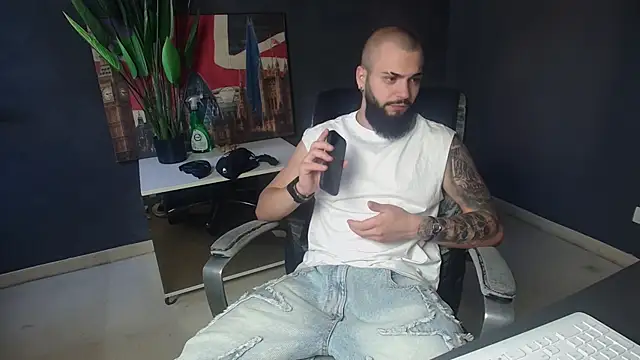 OscarWillss online show from June 2026 04:37:02 AM