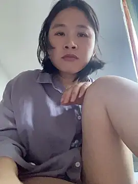 Snapshot of Iridessa- chatting on July 2026 11:22:02 PM Iridessa- online show from July 2026 11:22:02 PM