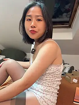 Snapshot of Iridessa- chatting on August 2026 01:57:01 PM Iridessa- online show from August 2026 01:57:01 PM
