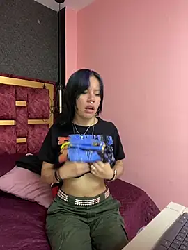 Snapshot of Levii_Tatoo chatting on May 2026 03:18:01 PM Levii Tatoo online show from May 2026 03:18:01 PM