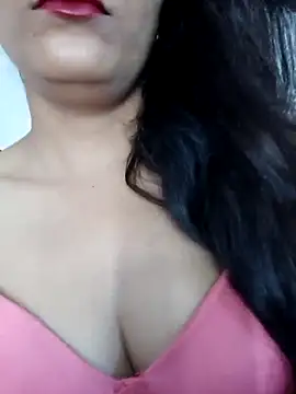 Reena2222 online show from May 2026 07:59:02 AM