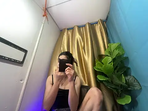 Snapshot of RoseAmarie chatting on July 2026 11:28:01 AM RoseAmarie online show from July 2026 11:28:01 AM