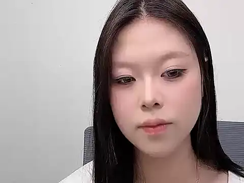 Snapshot of Louise59_ chatting on May 2026 04:30:02 AM Louise59 online show from May 2026 04:30:02 AM