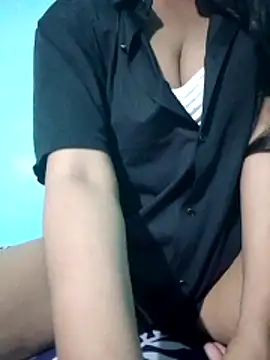Snapshot of Cute-Ishita chatting on June 2026 09:50:02 PM Cute-Ishita online show from June 2026 09:50:02 PM