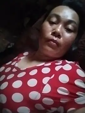 Snapshot of Mii-moo chatting on May 2026 10:11:01 AM Mii-moo online show from May 2026 10:11:01 AM
