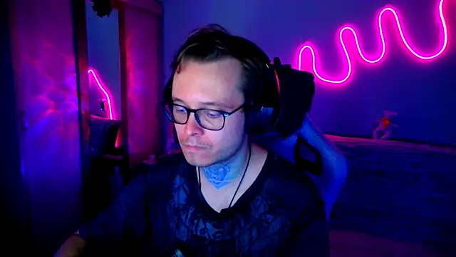 MeLanXolik online show from July 2026 09:17:01 PM