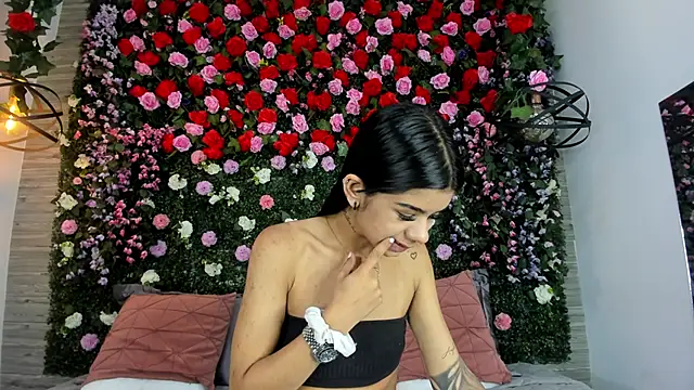 ViolettGracee online show from June 2026 12:50:02 PM