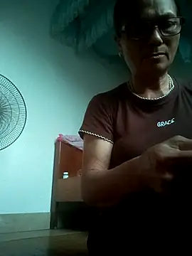 Vieekee online show from July 2026 10:39:01 AM