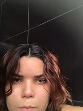 Snapshot of Cliaclara chatting on May 2026 05:32:01 PM Cliaclara online show from May 2026 05:32:01 PM