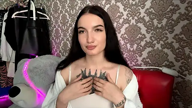 Snapshot of ElizbethLeban chatting on May 2026 10:23:01 AM ElizbethLeban online show from May 2026 10:23:01 AM