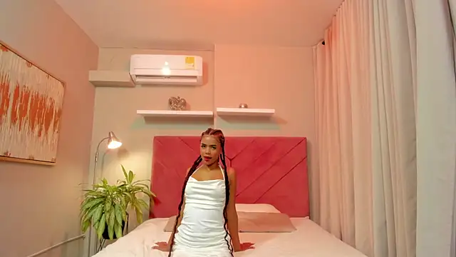 Snapshot of Mia_Velvee chatting on June 2026 01:03:02 PM Mia Velvee online show from June 2026 01:03:02 PM
