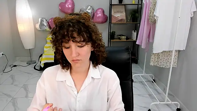 Snapshot of Miriam_Boshe chatting on May 2026 01:51:02 PM Miriam Boshe online show from May 2026 01:51:02 PM