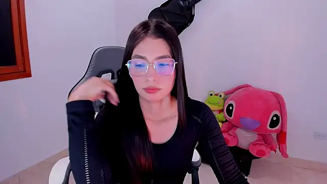 Snapshot of Scarleth_Ferrec chatting on May 2026 07:55:02 PM Scarleth Ferrec online show from May 2026 07:55:02 PM