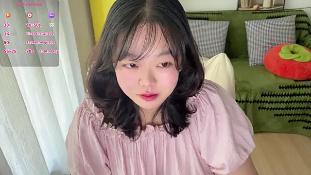 Snapshot of 0lina0 chatting on July 2026 08:35:02 AM 0lina0 online show from July 2026 08:35:02 AM