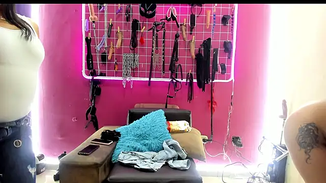 MistressMia bdsm online show from May 2026 07:00:02 PM
