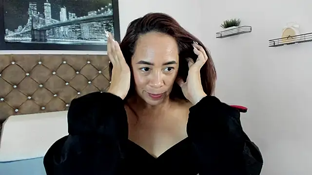 Snapshot of karol_deny chatting on June 2026 07:44:02 PM karol deny online show from June 2026 07:44:02 PM
