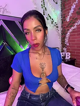 FiorellaBossh  online show from June 2026 12:56:02 AM