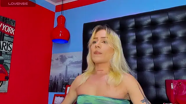 Snapshot of Domina_Diosaa chatting on May 2026 04:41:01 AM Domina Diosaa online show from May 2026 04:41:01 AM