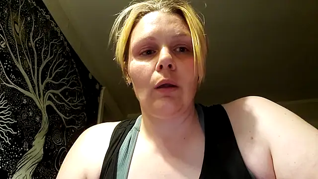 Snapshot of Savvy8 chatting on May 2026 03:04:02 AM Savvy8 online show from May 2026 03:04:02 AM