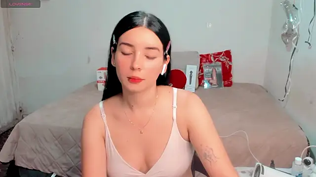 Snapshot of sakura_hurano chatting on May 2026 11:11:01 PM sakura hurano online show from May 2026 11:11:01 PM