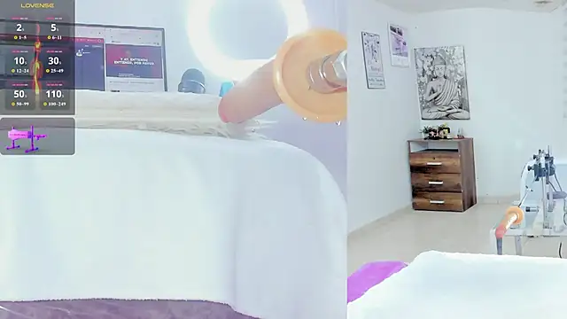 Snapshot of Sieena__ chatting on June 2026 09:07:01 AM Sieena online show from June 2026 09:07:01 AM