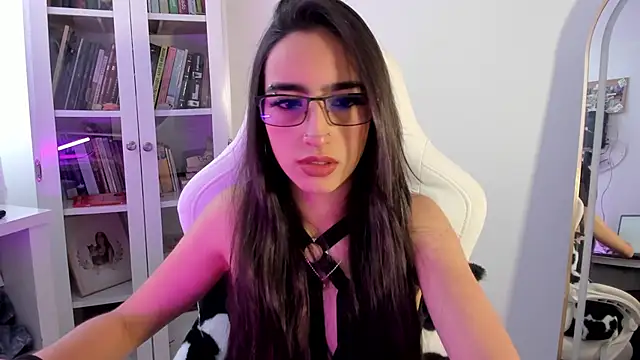Snapshot of AgathaBlair chatting on May 2026 12:11:01 PM AgathaBlair online show from May 2026 12:11:01 PM