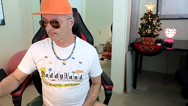 Snapshot of hotdadbod chatting on December 2024 09:13:01 PM hotdadbod online show from December 2024 09:13:01 PM