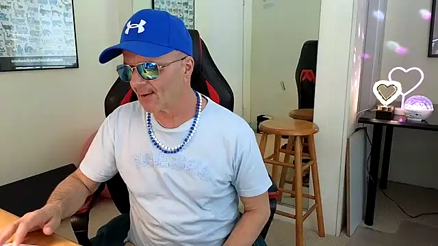 Snapshot of hotdadbod chatting on January 2025 09:23:02 PM hotdadbod online show from January 2025 09:23:02 PM