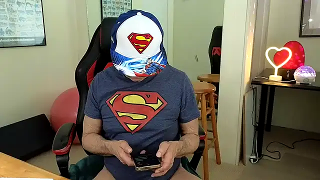 Snapshot of hotdadbod chatting on March 2025 09:32:02 PM hotdadbod online show from March 2025 09:32:02 PM