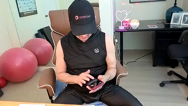hotdadbod online show from May 2026 09:42:01 PM