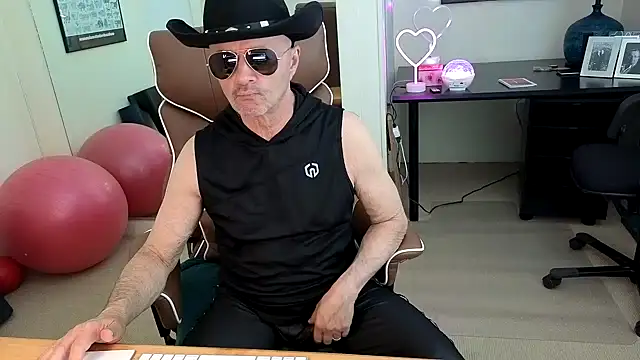 hotdadbod online show from May 2026 08:47:01 PM