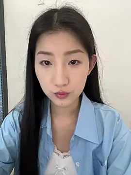 Snapshot of Mina_168 chatting on May 2026 05:48:02 AM Mina 168 online show from May 2026 05:48:02 AM