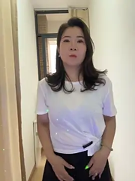 xichunhh online show from May 2026 10:11:02 AM