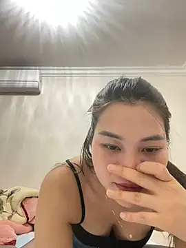 Snapshot of Lucky_xiao chatting on May 2026 05:39:01 PM Lucky xiao online show from May 2026 05:39:01 PM